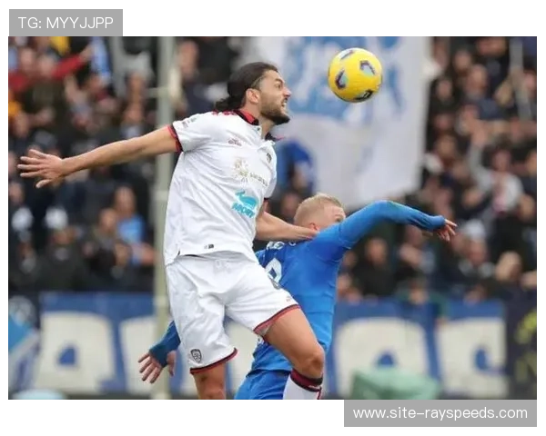 维罗纳迎战卡利亚里关键对决，谁能在保级生死战中突围